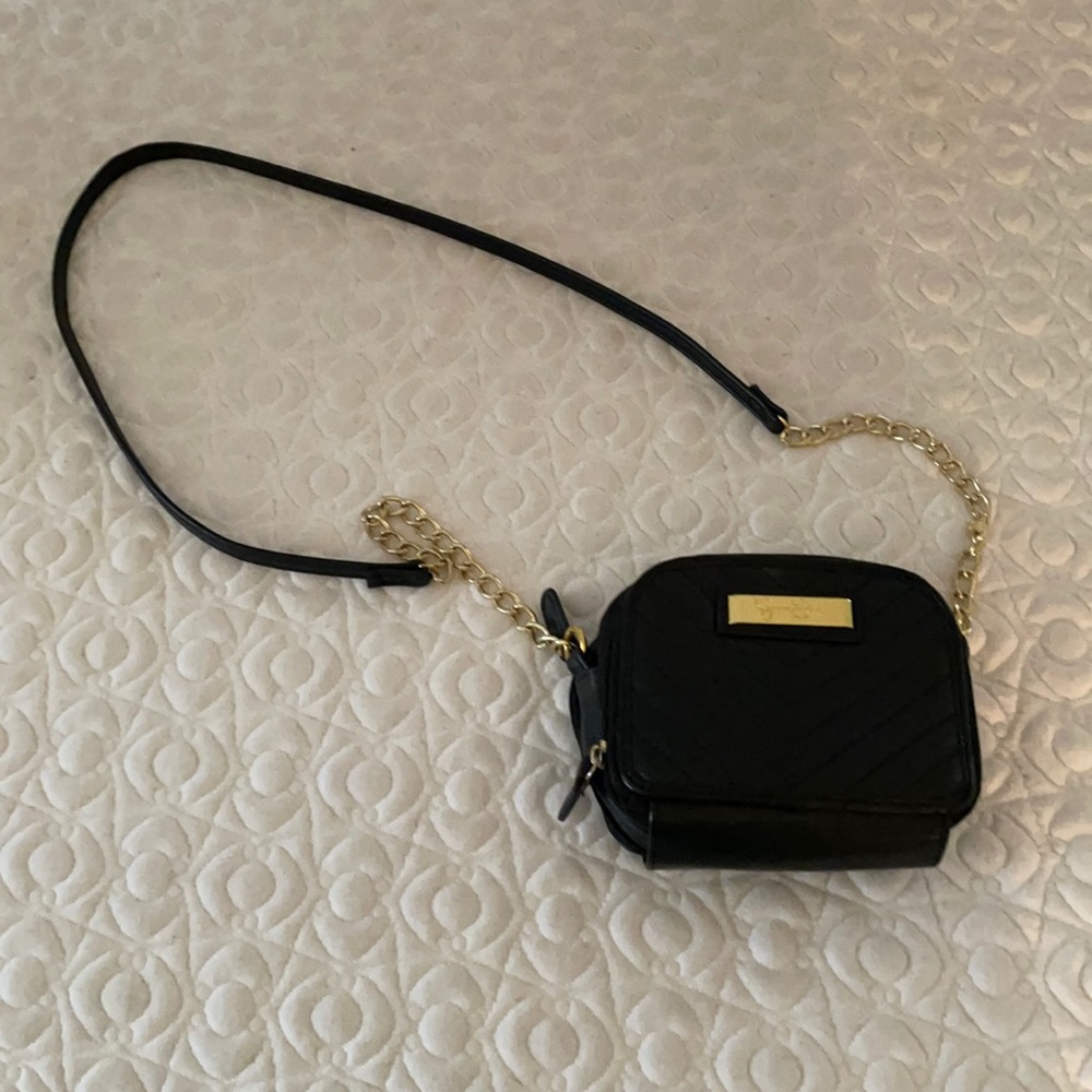 Jessica Simpson crossbody